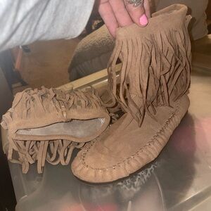 Old Navy Tan Fringe Moccasins